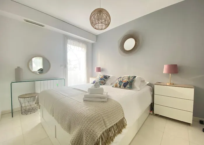 Admiral Plazza Lägenhet *